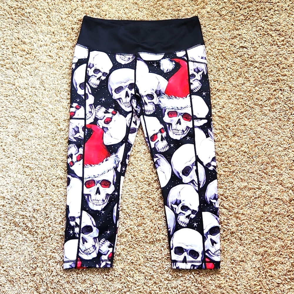 CVG Christmas Skulls NWT